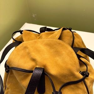 Pigra vintage made in Italy mustard suede bucket bag with 4 different flaps